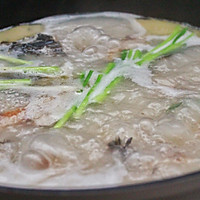 鲜美河鱼火锅，最简单的美食的做法图解4