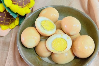 一个有味道的蛋酱香鸡蛋。