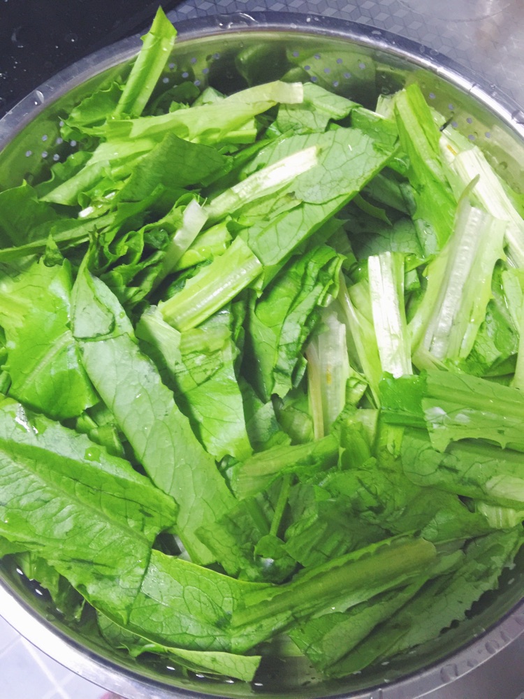 蒜蓉油麦的做法图解1