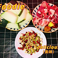 广式冬瓜薏米猪骨老火汤的做法图解1