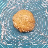 无糖咸香酥脆的酵母麦香苏打饼干的做法图解3
