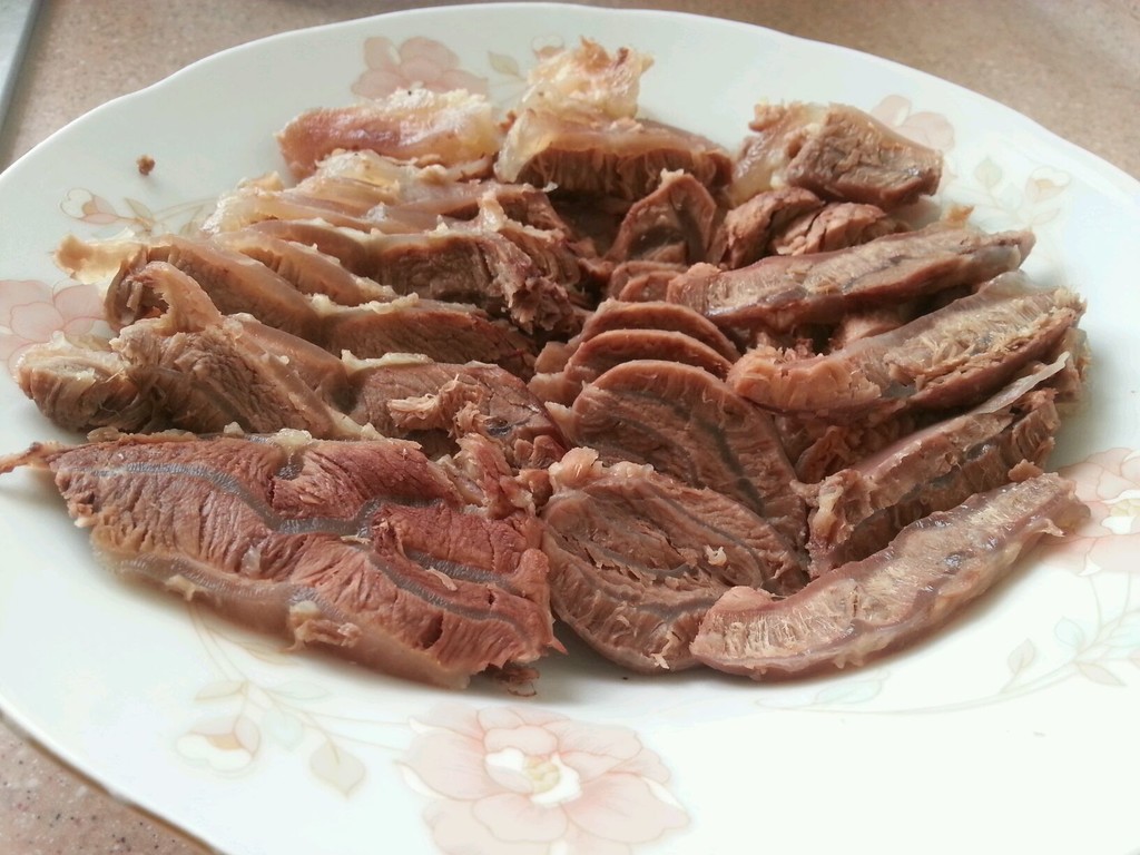 白切牛肉怎么做_白切牛肉的做法_豆果美食