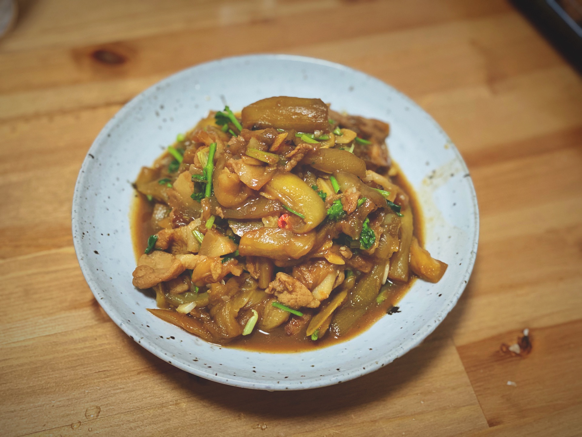 Fried meat with eggplant