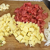 牛肉炖柿子土豆的做法图解2