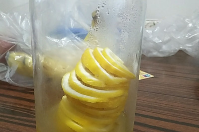 柠檬蜂蜜酵素