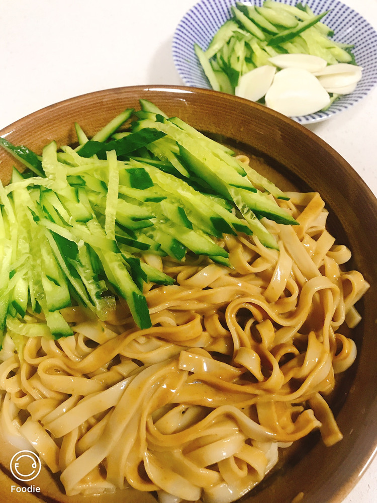 二伏面/老北京麻酱面的做法