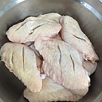 酥炸鸡翅#金龙色舌尖美味·油你掌勺#的做法图解2