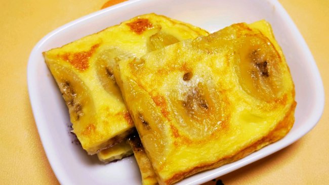 宝宝超爱的香蕉蛋奶饼的做法