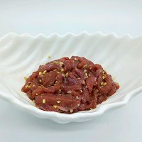 嫩牛肉卷饼#利仁电饼铛，烙烤不翻锅#的做法图解3