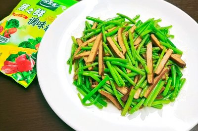 做法大全_野蘆蒿炒香乾的家常做法_野蘆蒿炒香乾怎麼做好吃_豆果美食