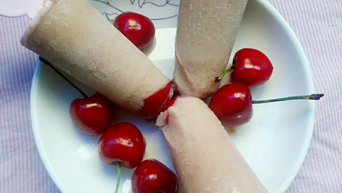 红粉佳人-蜜桃酸奶冰棍