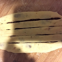 豆沙卷面包的做法图解4