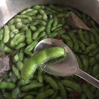 五香毛豆的做法图解1