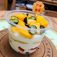 随心所欲的水果奶油蛋糕的做法图解2