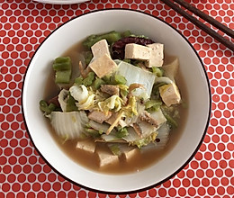 白菜豆腐苦瓜汤的做法