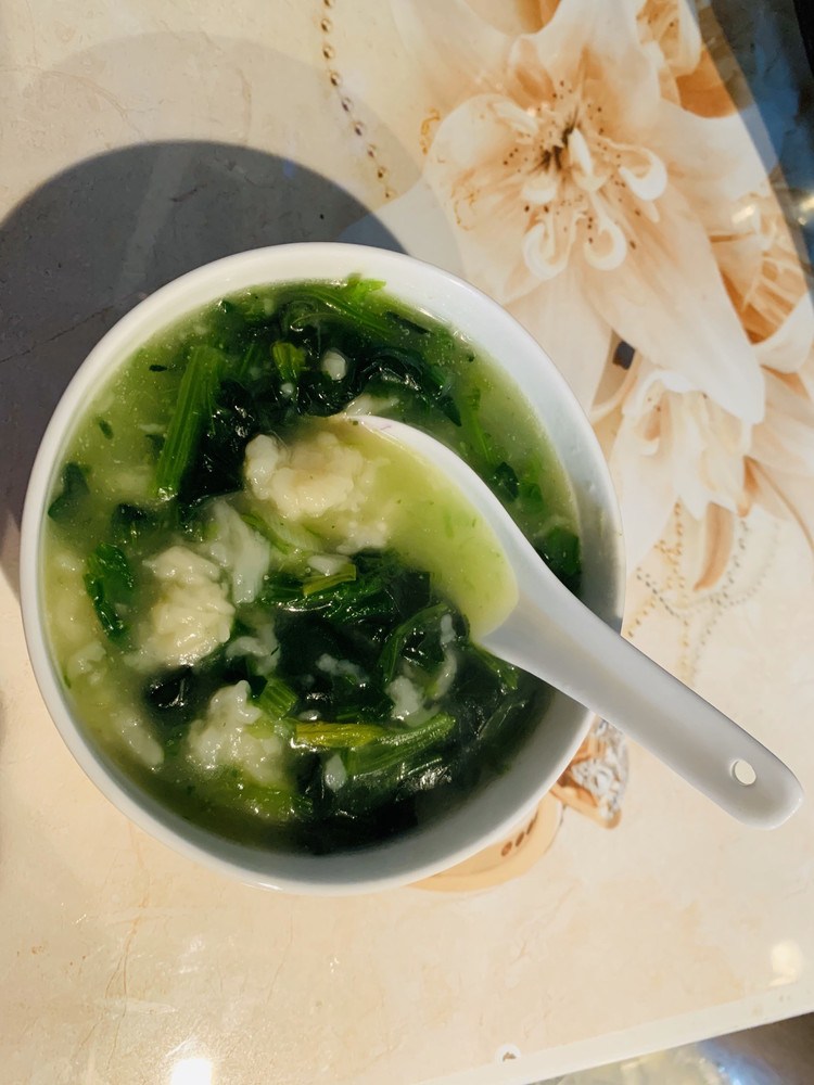菠菜疙瘩汤的做法