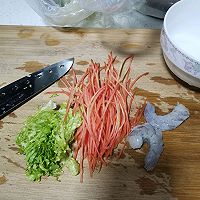 辅食鲜虾蔬菜饼的做法图解1