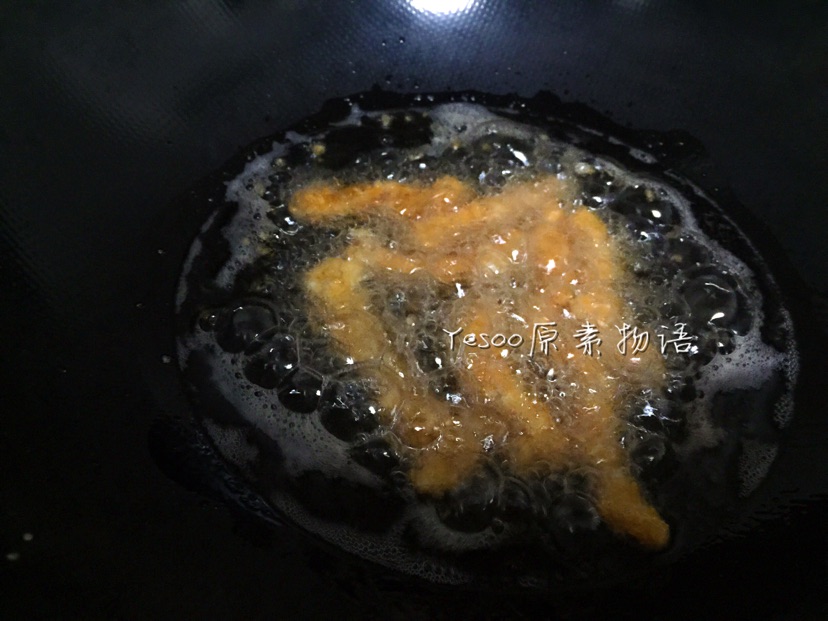 香酥猪肉薯条炸里脊-停不下来的零食的做法图解11