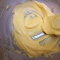 椰蓉蛋黄夹心饼干#安佳黑科技易涂抹软黄油#的做法图解4