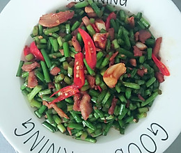 蒜苗炒肉的做法