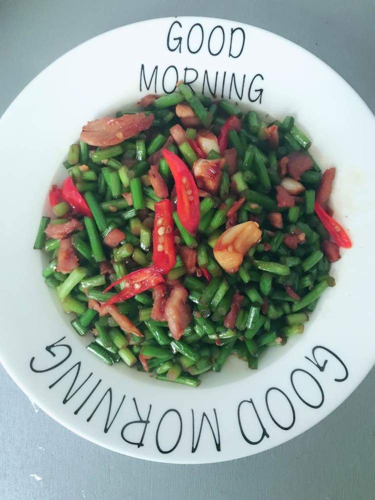 蒜苗炒肉的做法