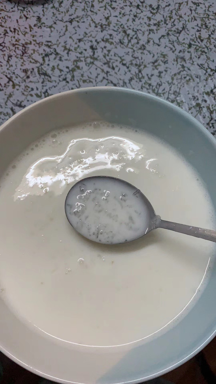 鲜炖燕窝冰糖牛奶的做法