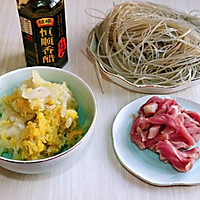 #肉食者联盟#酸菜猪肉炖粉条的做法图解4