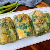 #美食新势力#韭菜鸡蛋锅贴的做法图解12