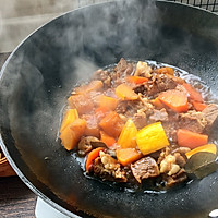胡萝卜桔瓜焖牛肉的做法图解8