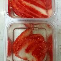 草莓果冻/樱花果冻的做法图解1