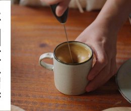 #夏日多巴胺饮品#生蛋黄咖啡，解锁夏日咖啡新搭配的做法