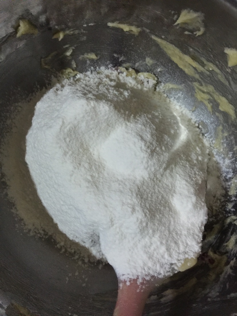 蔓越莓饼干#熙悦食品低筋粉#的做法图解6