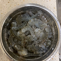 鲜甜顺气：虾汤煨白萝卜丝的做法图解1