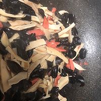 杏鲍菇黑木耳炒火腿肠的做法图解8