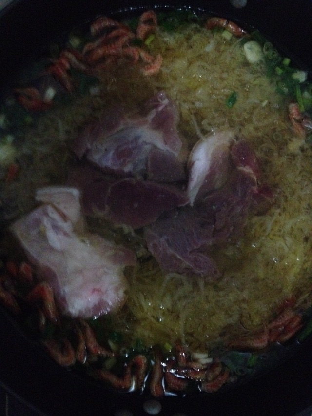 东北正宗酸菜五花肉的做法图解10