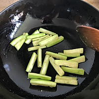 简单好吃的丝瓜炒饼的做法图解5
