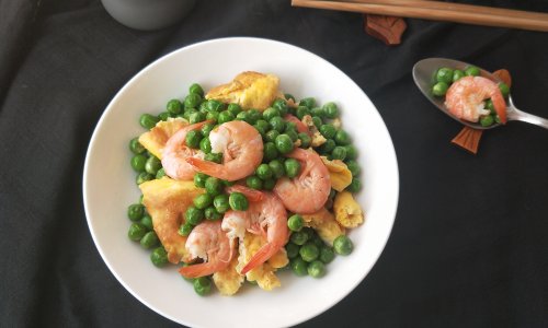 青豌豆鸭蛋焖虾尾（低脂高蛋白高膳食纤维）的做法