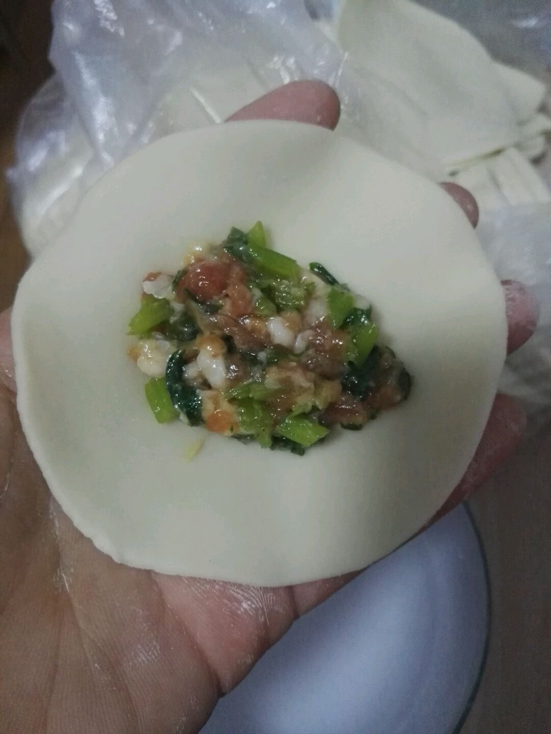 芹菜肉水饺的做法图解6