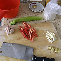 红烧剑骨鱼炖豆腐的做法图解1