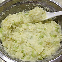 茄汁土豆饼的做法图解2