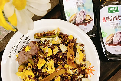 萝卜干蛋炒饭