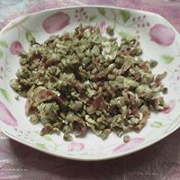 培根炒蚬肉的做法图解4