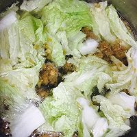 白菜粉丝丸子汤的做法图解5