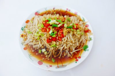 蒜蓉金针菇（热）