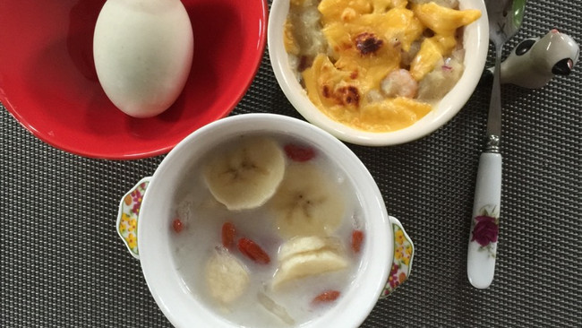 芝士焗海鲜土豆泥+椰汁香蕉燕窝的做法