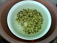 薏米绿豆百合粥的做法图解6