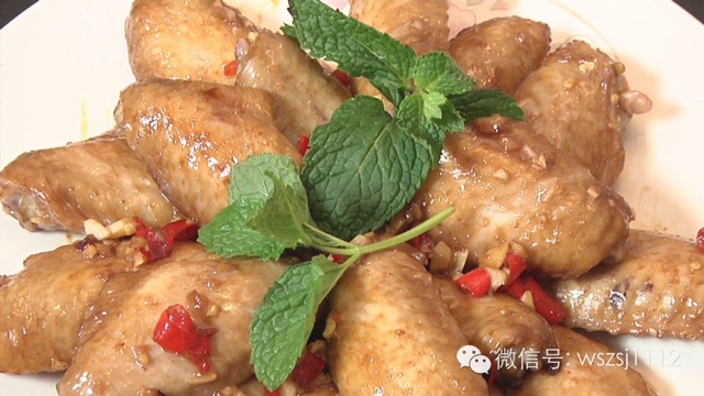 柠檬鸡翅的做法图解1