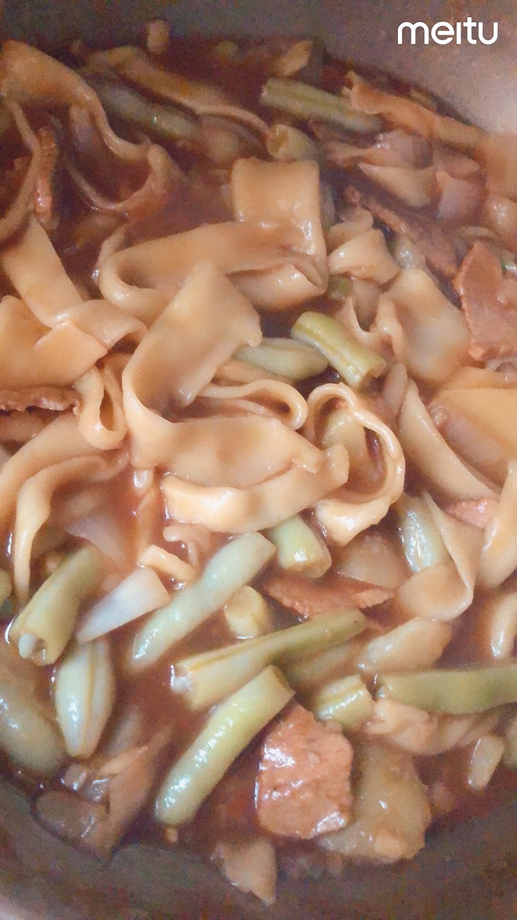 土豆芸豆焖面的做法