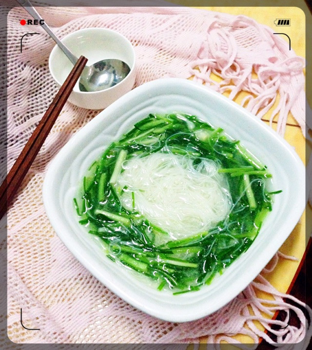 【野葱煮粉干】的做法