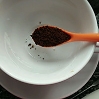 奶泡拉花咖啡之——树叶的做法图解2